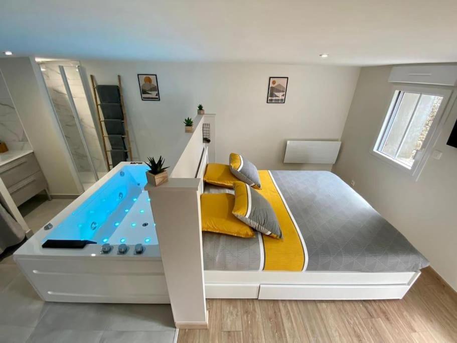 Loft Jardin Et Spa Bressuire Esterno foto