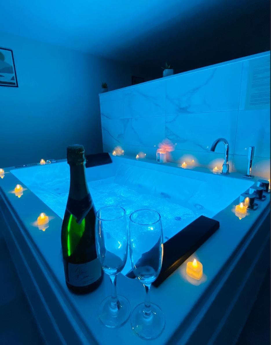 Loft Jardin Et Spa Bressuire Esterno foto